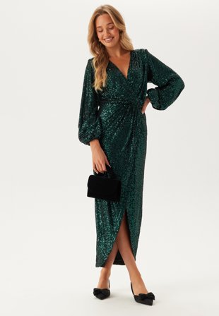 Bubbleroom Occasion - Sequin Wrap Gown - Green/Black - Kläder Omlottklänning