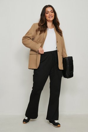 NA-KD Drawstring Detail Bootcut Pants - Trompet bukser - Sort - EU 48