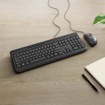 INCASE WIRED DESKTOP 600 IT LAYOUT QWERTY IT/ES/PT/TR BLACK EMEA