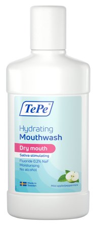 TePe Hydrating Mouthwash mild eple- og peppermyntesmak 500 ml munnskyll