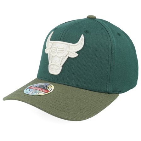 Mitchell & Ness - Verde adjustable Gorra - Chicago Bulls Verdant Classic Red Green Adjustable @ Hatstore