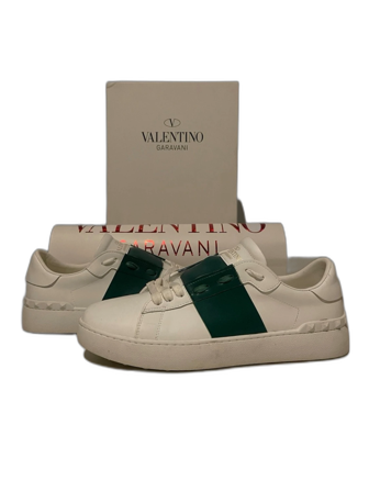 Valentino Opens