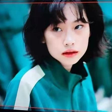 Musta aaltoileva kihara peruukki otsatukalla, pelihahmojen hiukset, lyhyt peruukki, cosplay-tarvikkeet naamiaisiin ja Halloweeniin