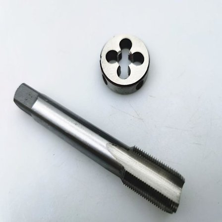 Sett med gjengetapp og -snitt M12 X 1. M12 x 1.0 maskin gjengesnitt og høyrehånds rundsnitt