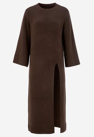 Cellbes of Sweden - Strikket kjole med høy splitt i brun for damer i størrelse 54/56