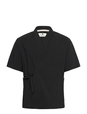 Akjesper Tec S/S Kimono Black Anerkjendt