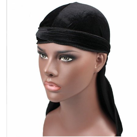 Pirathatt med långt bakstycke och sammetshårduk