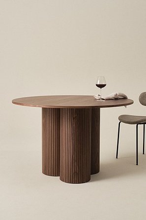 Jotex - Spisebord Diameter 120 Cm Valnøddefinér - TAVIRA - Køb Spisebord hos Jotex