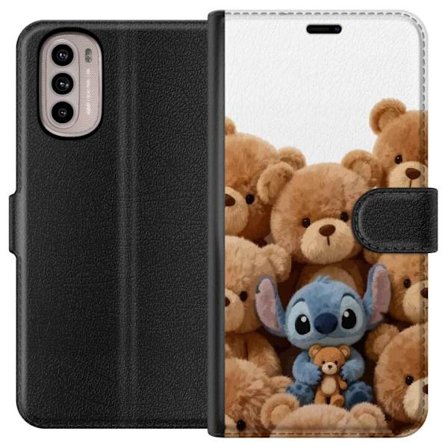 Kompatibel Tegnebogsetui til Motorola Motorola Moto G31 Sød og sikker illustration med Stitch omgivet af bamser, der skaber en varm og legende følel