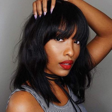 Bob kiharat peruukki synteettinen lyhyt musta peruukki otsatukalla luonnollisen näköinen lämmönkestävä kuituhius naisille