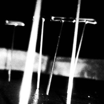 Pressed in glass SOFT VEIN