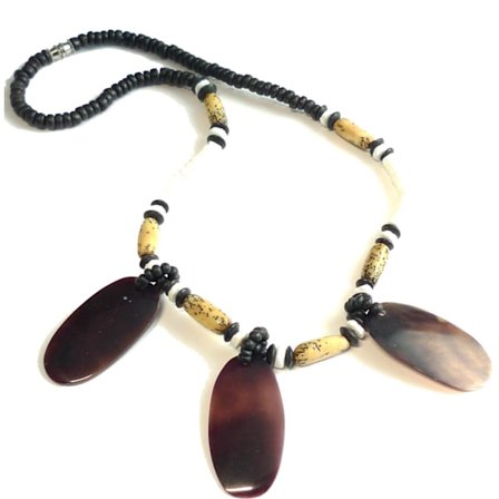 Halsband av Horn, Snäcka & Coco