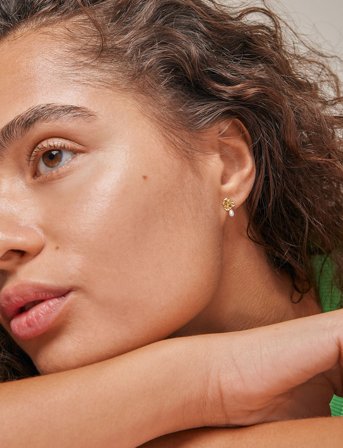 Enamel Copenhagen Mio Pearl Studs - White - ONE SIZE