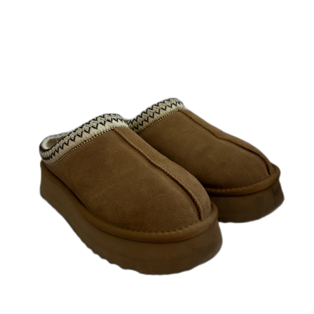 Beige mocka slip-in sandaler med plattform