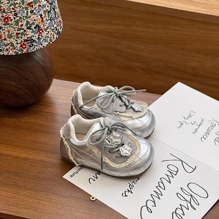 Myke og komfortable babysko for jenter i alderen 1-5 år