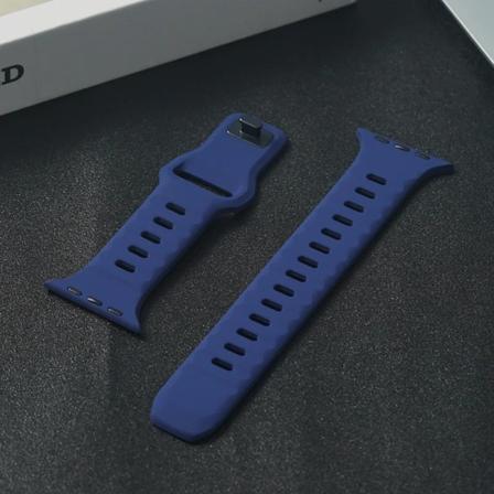 Sport Band for Apple Watch Ultra 9 8 7 6 SE 5 - Myk silikonarmbånd for iWatch 38MM 40MM 42MM 44MM 45MM 49MM - Mørkeblå Dark Blue 38 or 40 or 41mm