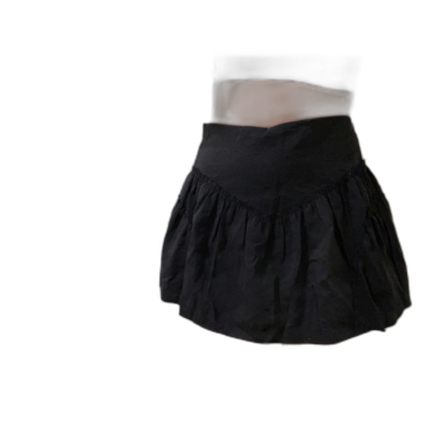 Svart kortkjol dolda shorts under