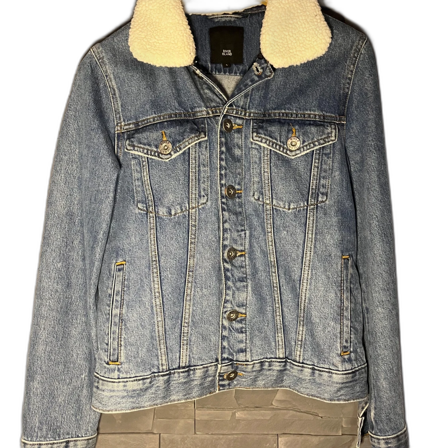 Blå jeansjacka med pälsfoder