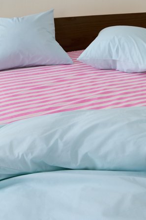 Jotex - Stretchlaken Peonrosa/hvit - KAYO - Kjøp Dra-på-laken hos Jotex