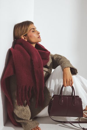 NA-KD Écharpe tressée douce à pampilles recyclée - Écharpes & Foulards - Burgundy - One Size