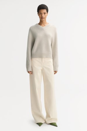 Soft Goat - Chunky v-neck - Women cashmere sweater - XL - Chalk