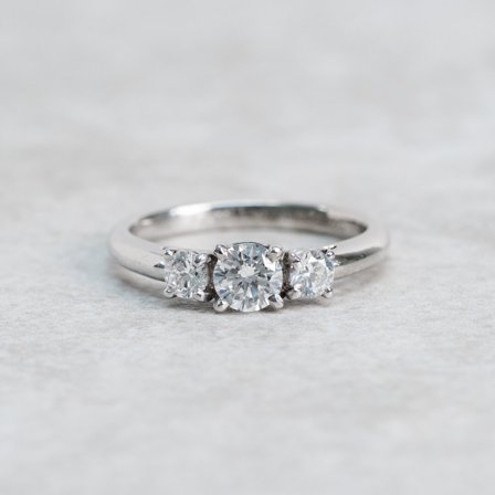 Förlovningsring Magnolia, 18K Vitguld - Förlovning- och vigselringar