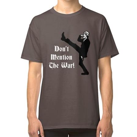 Fawlty Towers - nämn inte krigets T-shirt L