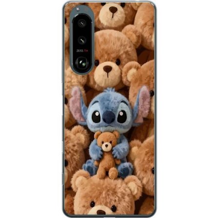 Kompatibel Mobilcover til Sony Xperia 5 III Stitch omgivet af brune teddybjørne med en lille teddybjørn i armene i en sød og hyggelig kawaii-design
