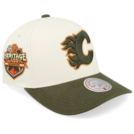 Mitchell & Ness - NHL Beige adjustable Keps - Hatstore Exclusive x Calgary Flames Pro Crown Sand/Dark Green A-frame Adjustable @ Hatstore