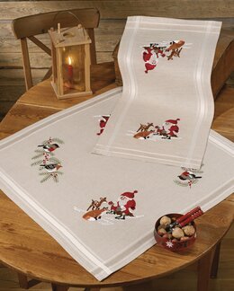 Broderikit Duk I skogsgläntan med eller utan garn - Duk med garn - Permin