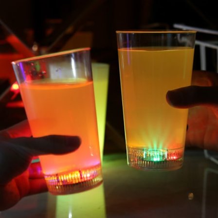 Coca-Cola-mugg med blinkande LED-ljus, LED-mugg med blinkande ljus, LED-vatteninduktionsmugg