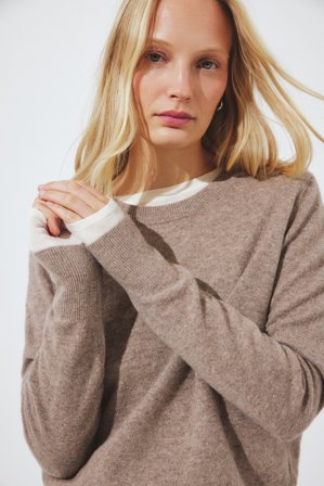 Premium Selection Stickad tröja i kashmir med rund halsringning - Finstickade tröjor - Beige - L