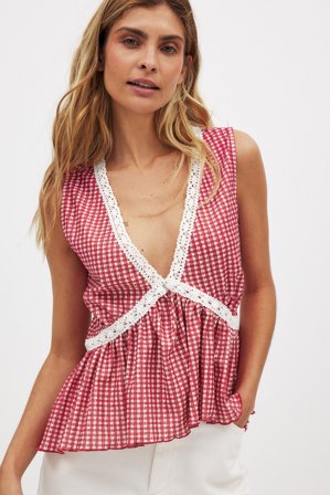 NA-KD V-Neck Jersey Top - Ærmeløse toppe - Rød/Ternet - XS