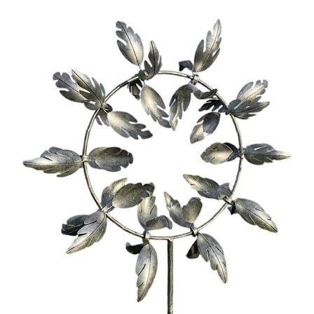 Lehtimäinen tuulituulimylly, metallista valmistettu, käsintehty kineettinen tuulimylly terassille