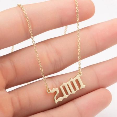 Guldpläterat Halsband Kedja Årtal 2001 Unisex Cool Unik Guld One Size
