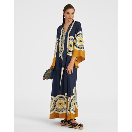 Sommarklänning med tryck, trekvartsärm och ståkrage