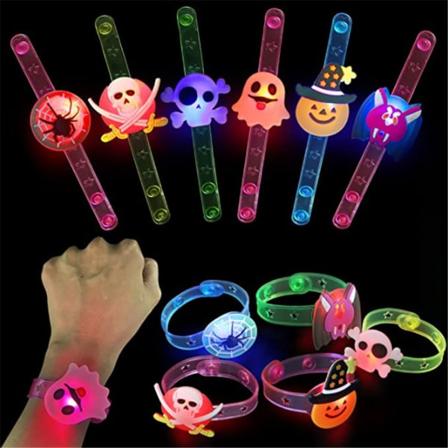 12 st Halloween Partypåse Fyllmedel LED Ljus Upp Blinkande Armband 12PCS