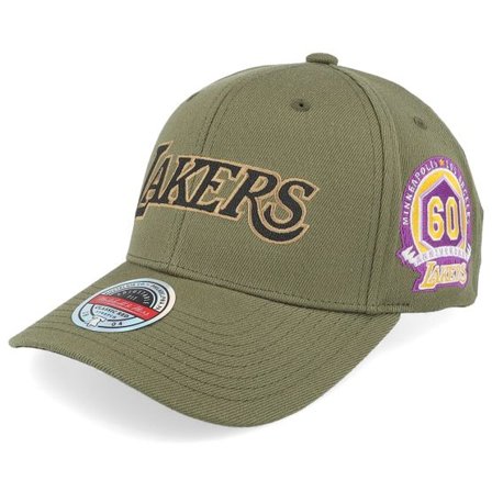 Mitchell & Ness - NBA Grön adjustable Keps - Hatstore Exclusive x Los Angeles Lakers Script Flight Olive Adjustable @ Hatstore