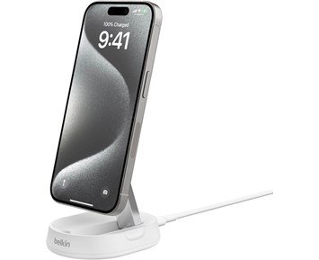 Belkin-Qi2 15W Wireless Charging Folding Magnetic Stand, White-Magnetisk trådløs ladestasjon med sammenleggbart stativ-Power-Mobilladere