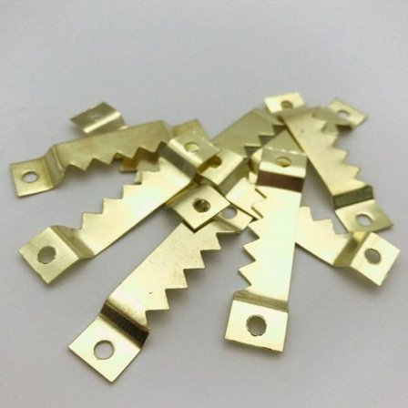Set med 200 starka och hållbara gyllene metallfotokrokar - krok