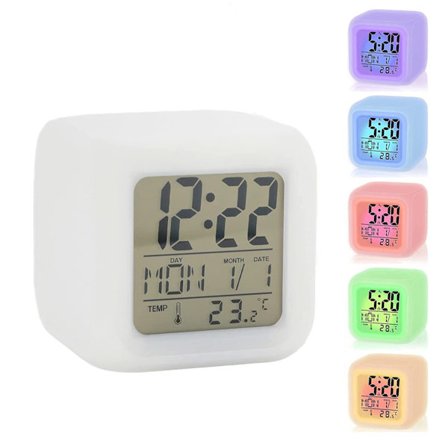 LED Vekkerklokke Nattbord 7 Farger Display Digital Klokke Barnevekkerklokke med Snooze-funksjon Nattlys Temperatur Tid Dato-FA-[YD]