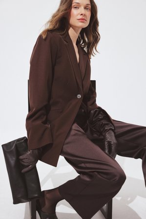 Michaela Delér x NA-KD Satin-Hose mit hoher Taille und weitem Bein - Weite Hosen - Braun - EU 38