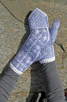 Neuleohje Naisten lapaset