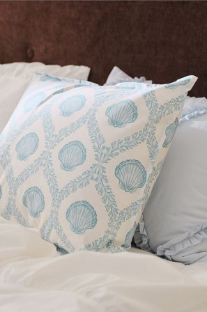 Staycation - Tyynynpäällinen Careful Shell puuvilla percale - Sininen - Tyynyliinat - 50X60 - - Homeroom