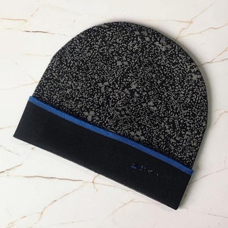 Strikket varm uldhue til efterår og vinter til mænd og kvinder med gammeldags blomstret ternet opsmøget kant