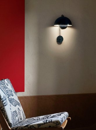 FLOWERPOT VP8 VEGGLAMPE. STEEL BLUE