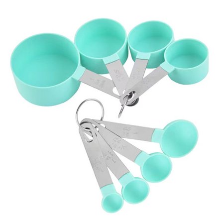 8-delt målesett med kopper og skjeer, nestbar, rustfritt stålhåndtak, egnet for både tørre og våte ingredienser.