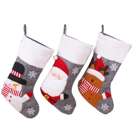 3 st julstrumpor, tomte, snögubbe, älghängen, dekorerade julklappar