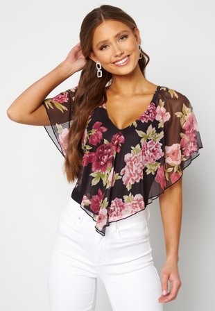 Happy Holly - Fanny top - Floral / Black - Kläder - - Bubbleroom