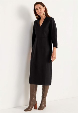 Cellbes of Sweden - Elegant, v-udskåret jerseykjole i sort til damer i størrelse 58/60